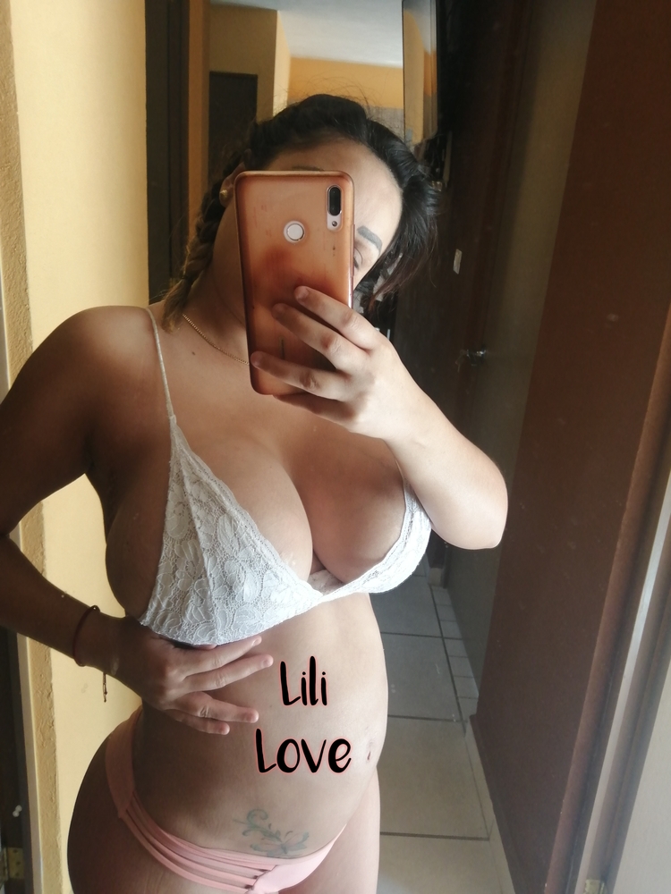 Embarazada Lili Love