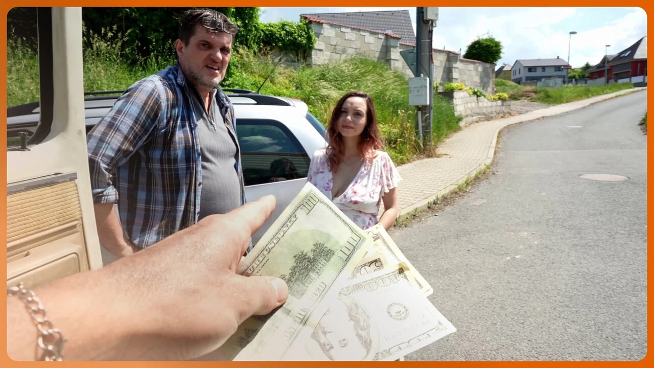 Mikebigdick and Zeynep Rossa in Pregnant Blowjob Scene