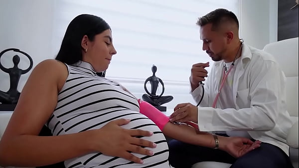 Horny pregnant Latina filmed with her gynecologist Tommy Miller